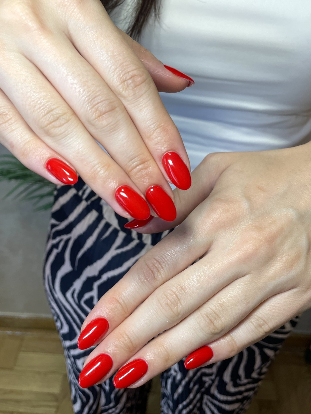 Beauty room Zvezdara #beograd Izlivanje noktiju Korekcija izlivanja noktiju gelom - M dužina