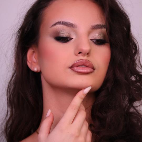 Dasha__Beauty #beograd Make-up / šminkanje Profesionalno šminkanje + veštačke trepavice