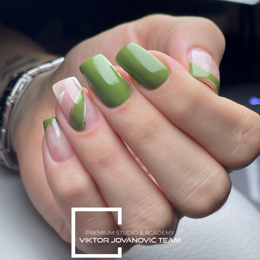 Korekcija noktiju - M velicina - BEAUTY CENTER Viktor Jovanović, Subotica Nadogradnja noktiju Nokti Nadogradnja noktiju, Subotica, Centar