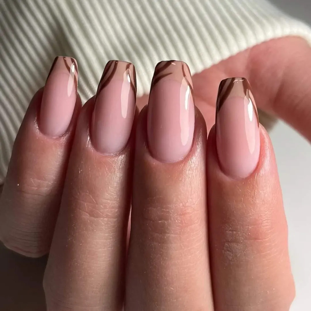 Nail office - TC BIG Rakovica #beograd Korekcija noktiju Korekcija noktiju gelom + french - S dužina