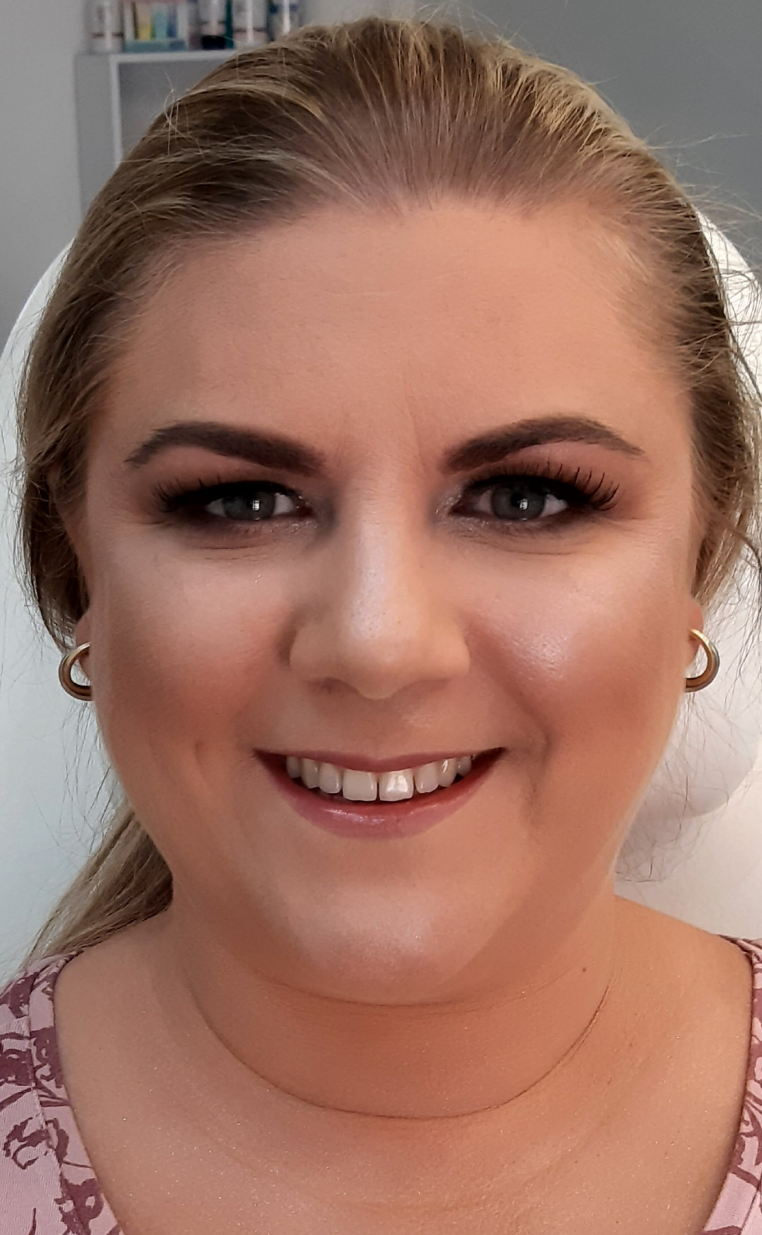 Albina Unisex Studio Lepote #temerin Make-up / šminkanje Profesionalno šminkanje + veštačke trepavice