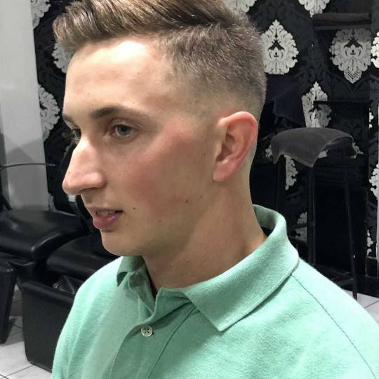 Headroom #beograd Muško šišanje Muško šišanje makazama + mašinicom ✂️ Nikola