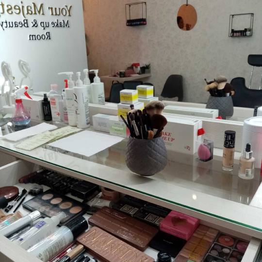 Your Majesty Make up & Beauty Room #beograd Make-up / šminkanje Šminkanje u Yms-u. Profesionalno 