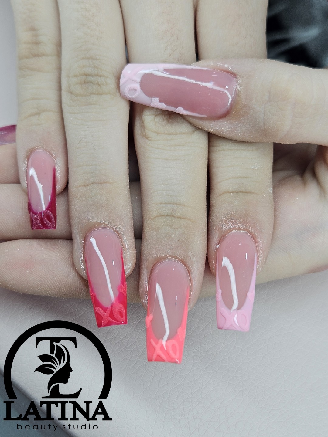 Latina beauty studio #beograd Izlivanje noktiju Korekcija noktiju gelom - šablon 3