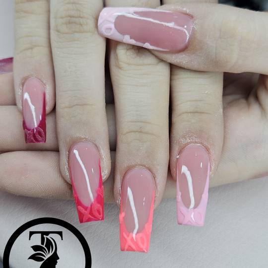 Latina beauty studio #beograd Izlivanje noktiju Korekcija noktiju gelom - šablon 3