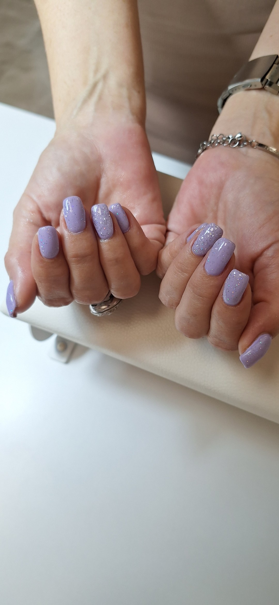 Monstera beauty salon #beograd Ojačavanje noktiju Ojačavanje noktiju rubber bazom - M dužina noktiju