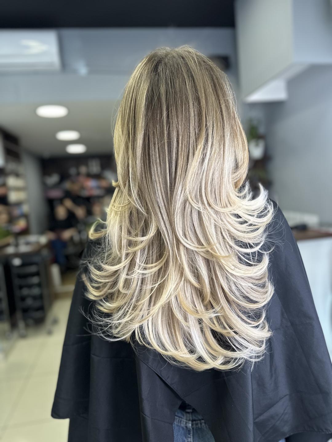 Balayage / Ombre + feniranje - ekstra duga kosa (preko lopatica) - Maestro Jasmin, Beograd Ombre, sombre, balayage Frizerski saloni Ombre, sombre, balayage, Beograd, Centar, Stari grad, Dorćol