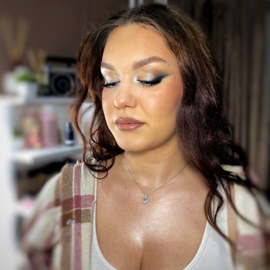 Beauty by Cvetanoski #nis Make-up / šminkanje Profesionalno šminkanje Teodorin rad
