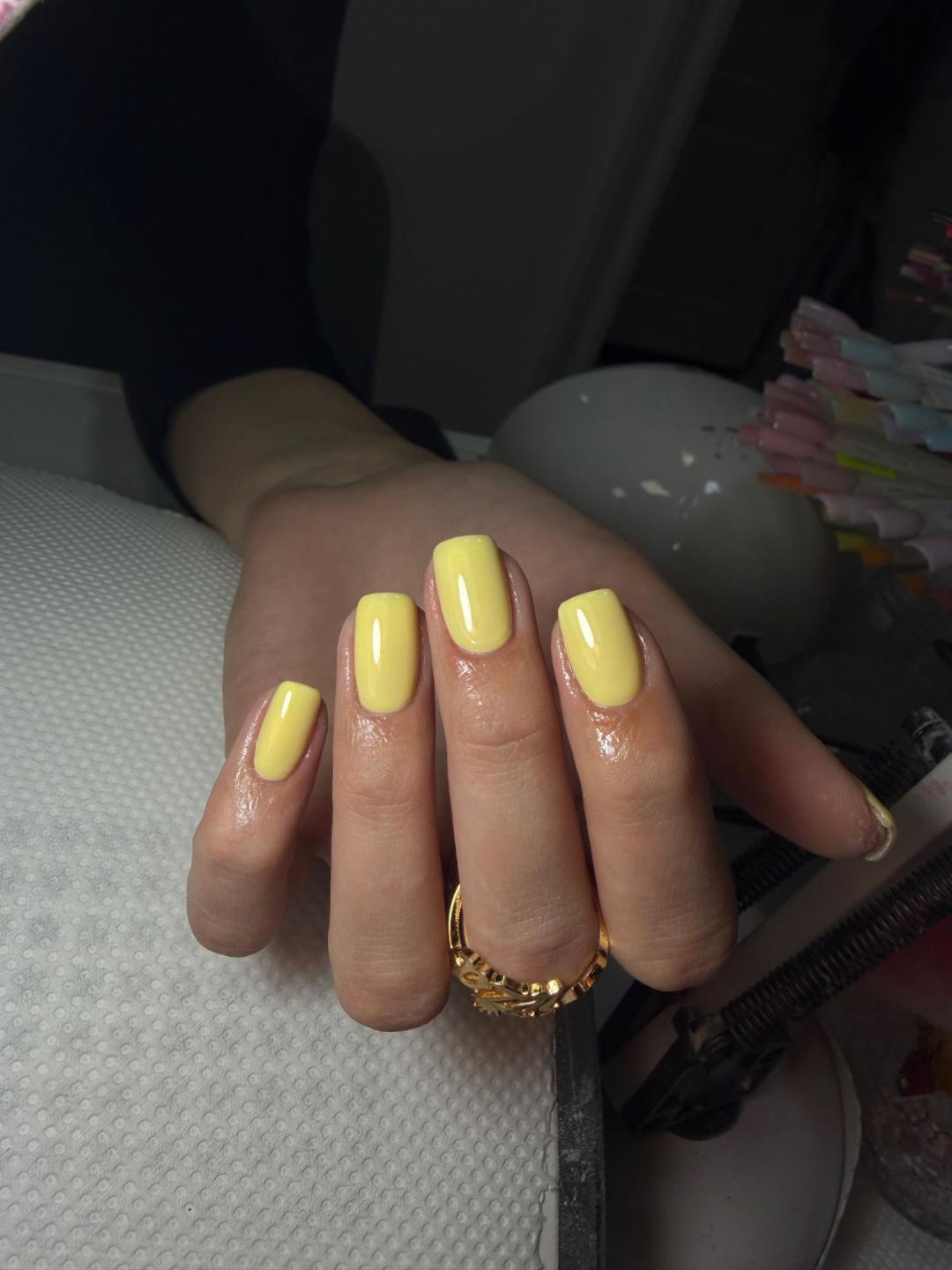 Korekcija noktiju salonski rad - S dužina - Sneža Nails, Beograd Izlivanje noktiju Nokti Izlivanje noktiju, Beograd, Novi Beograd Stari Merkator