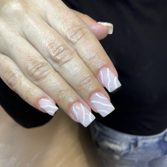 Beauty room Zvezdara #beograd Korekcija noktiju Korekcija noktiju