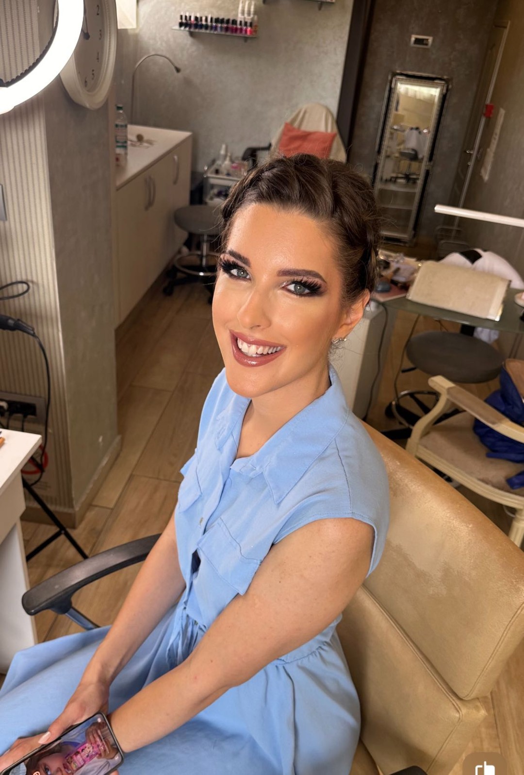 Bibi beauty centar #beograd Make-up / šminkanje Profesionalno šminkanje + veštačke trepavice + svečana frizura
