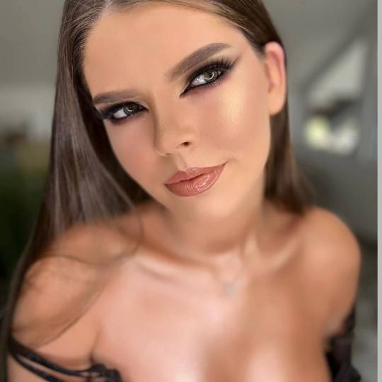 Studio Change #beograd Make-up / šminkanje Profesionalno šminkanje + veštačke trepavice
