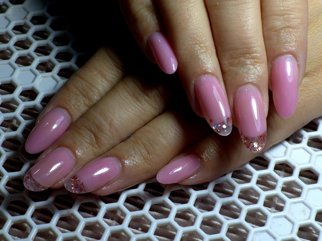 Korekcija noktiju - L dužina - Krispy tattoo & nails, Beograd Korekcija noktiju Nokti Korekcija noktiju, Beograd, Zemun Centar