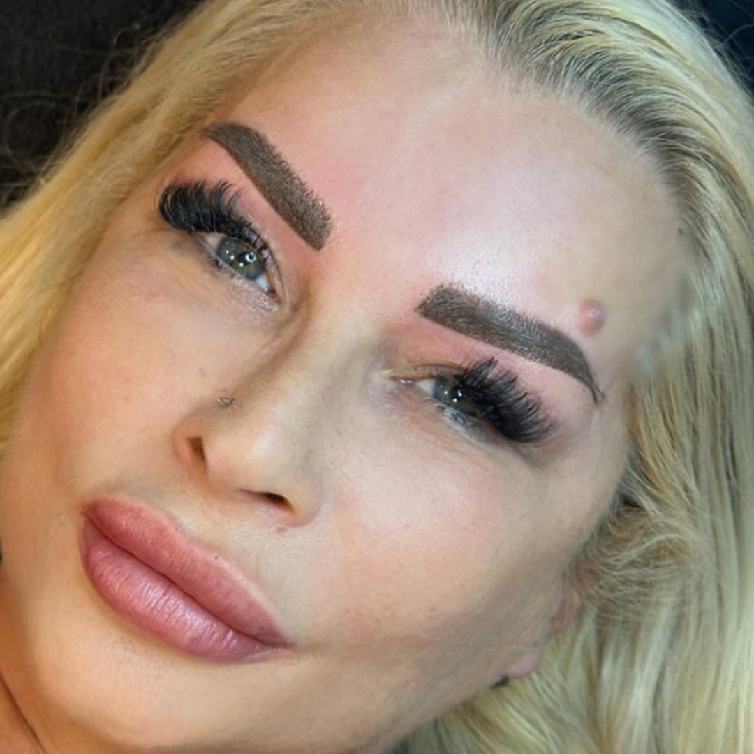 Esthetique Privé #beograd Trajna šminka Trajna šminka obrva - PHI BROWS + SHADING - kombinovana tehnika