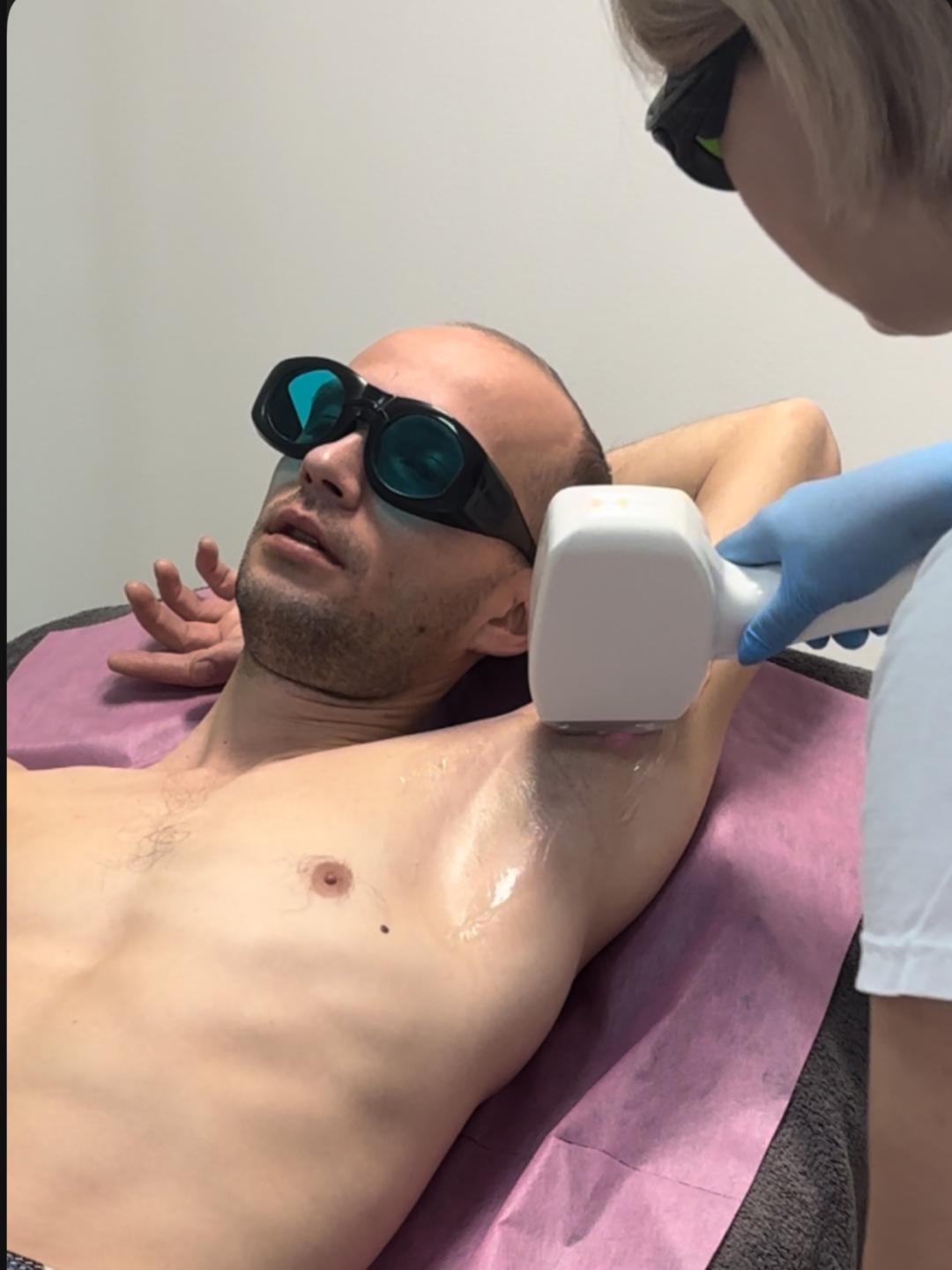 Beauty Lab Ženska Tajna #novisad Laserska epilacija Laserska epilacija celih nogu - za muškarce