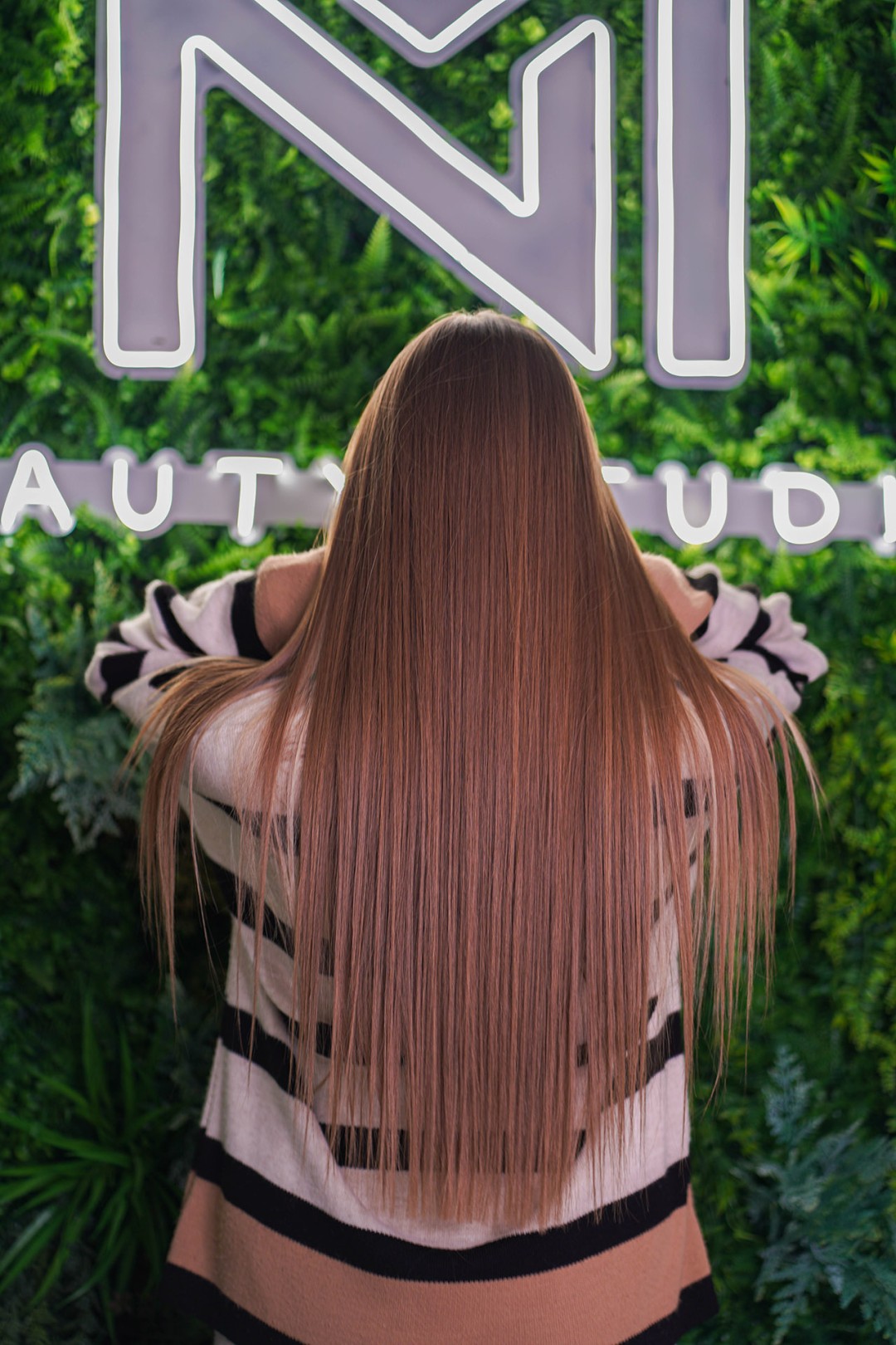 MN Beauty studio #beograd Feniranje i stilizovanje Feniranje na ravno - duga kosa