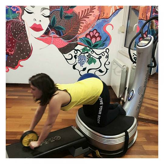 Happy Fitness Studio #beograd Fitness  Zategnućemo telo, posebno se fokusirati na "kritične z