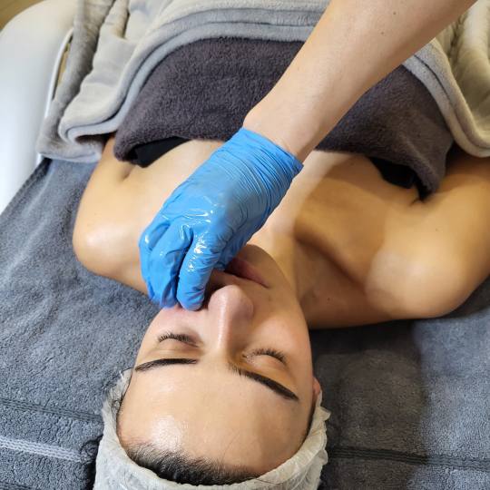 Nevena beauty centar #beograd Masaža lica Skulptura / bukalna masaža lica