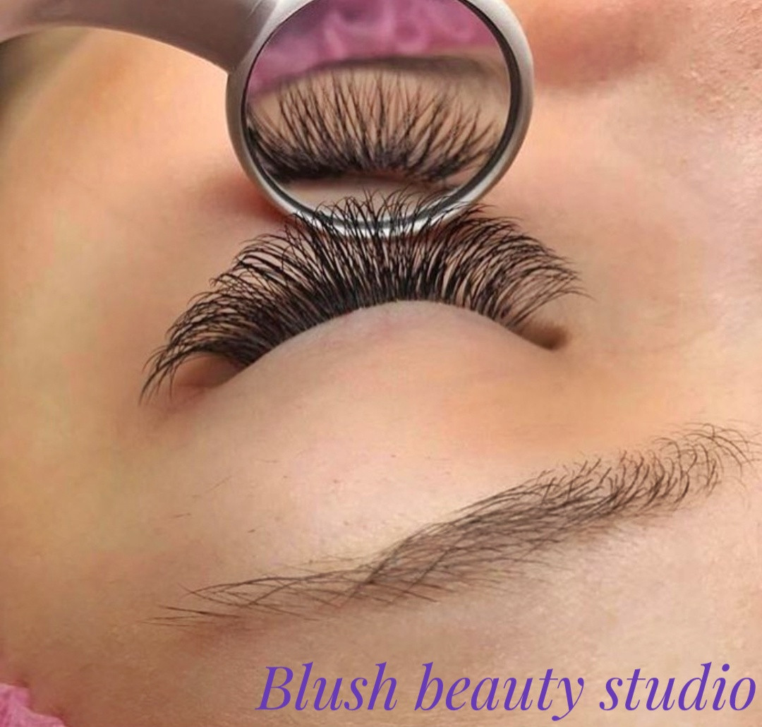 Blush Beauty Studio #beograd Nadogradnja trepavica Nadogradnja svilenih trepavica - mix