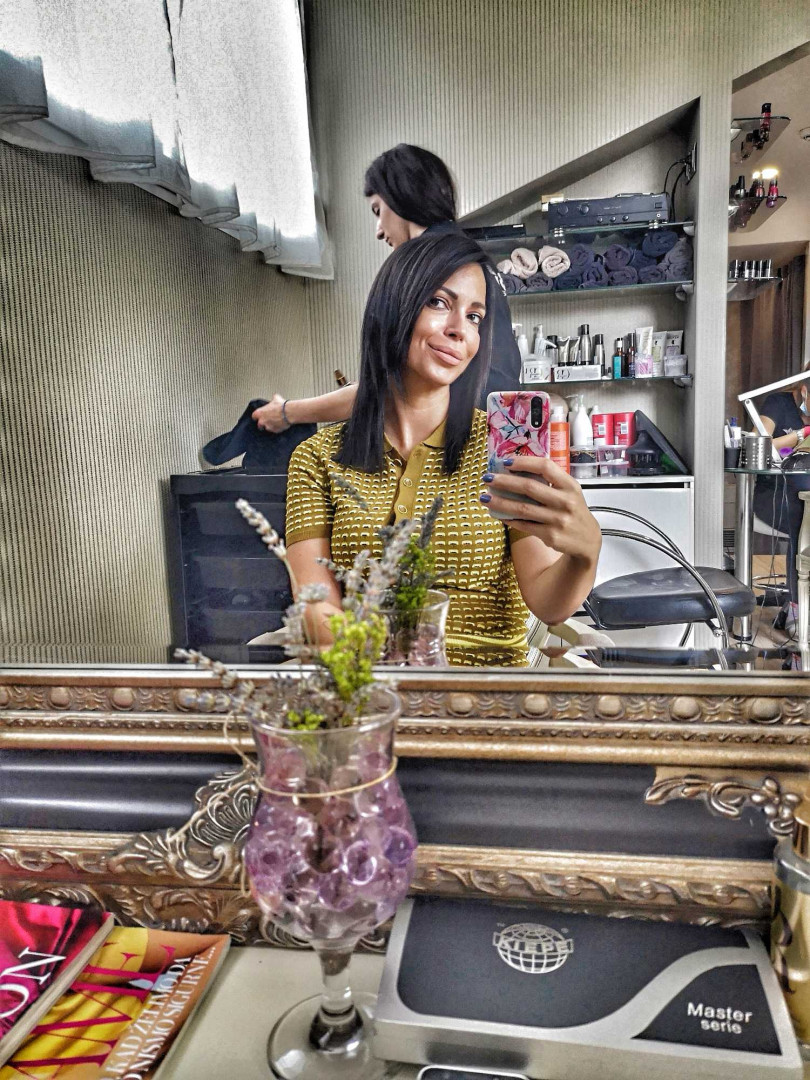 Bibi beauty centar #beograd Farbanje kose Farbanje cele dužine - kosa srednje dužine