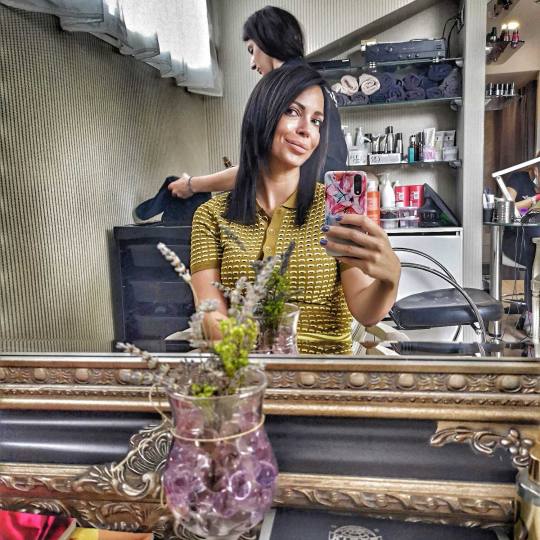 Bibi beauty centar #beograd Farbanje kose Farbanje cele dužine - kosa srednje dužine farbanje cele
