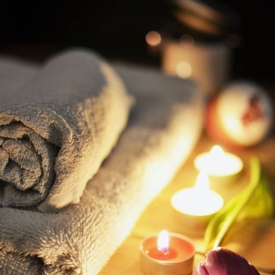 Wedding stars studio #beograd Terapeutski tretmani Holistička masaža - 60 minuta