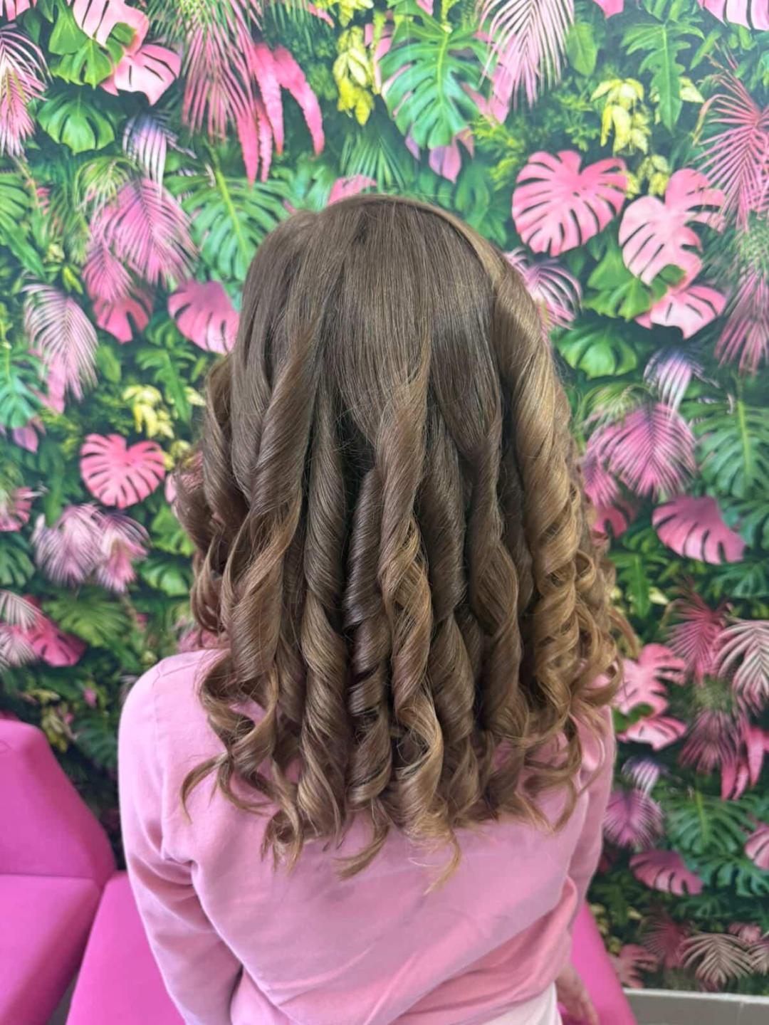 Micika Beauty #novisad Feniranje i stilizovanje Feniranje na lokne - duga kosa