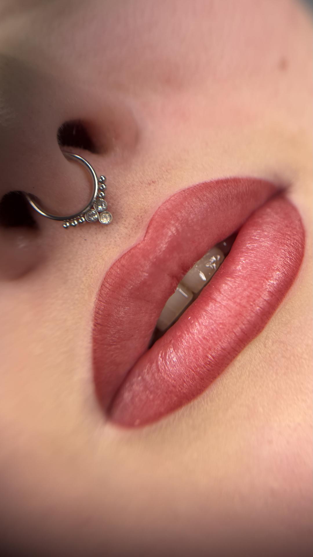 Trajna šminka usana - Kult, Beograd Trajna šminka Lice Trajna šminka, Beograd, Banovo brdo