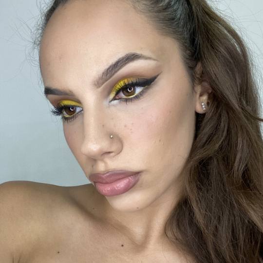 SM Beauty studio #nis Make-up / šminkanje Profesionalno šminkanje - bez veštačkih trepavica