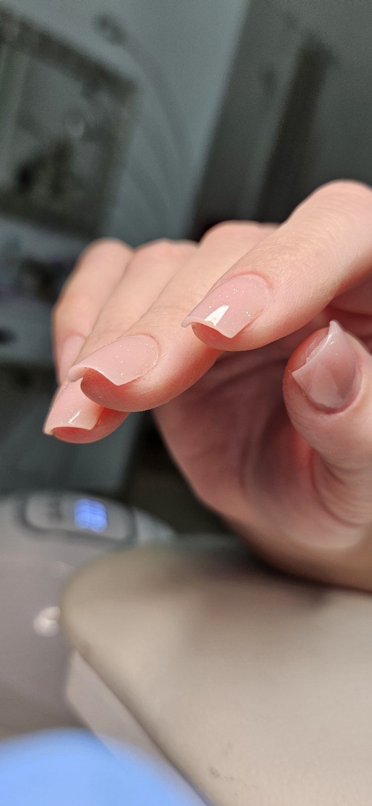Beauty centar by Alex R #novisad Izlivanje noktiju Izlivanje noktiju - S dužina