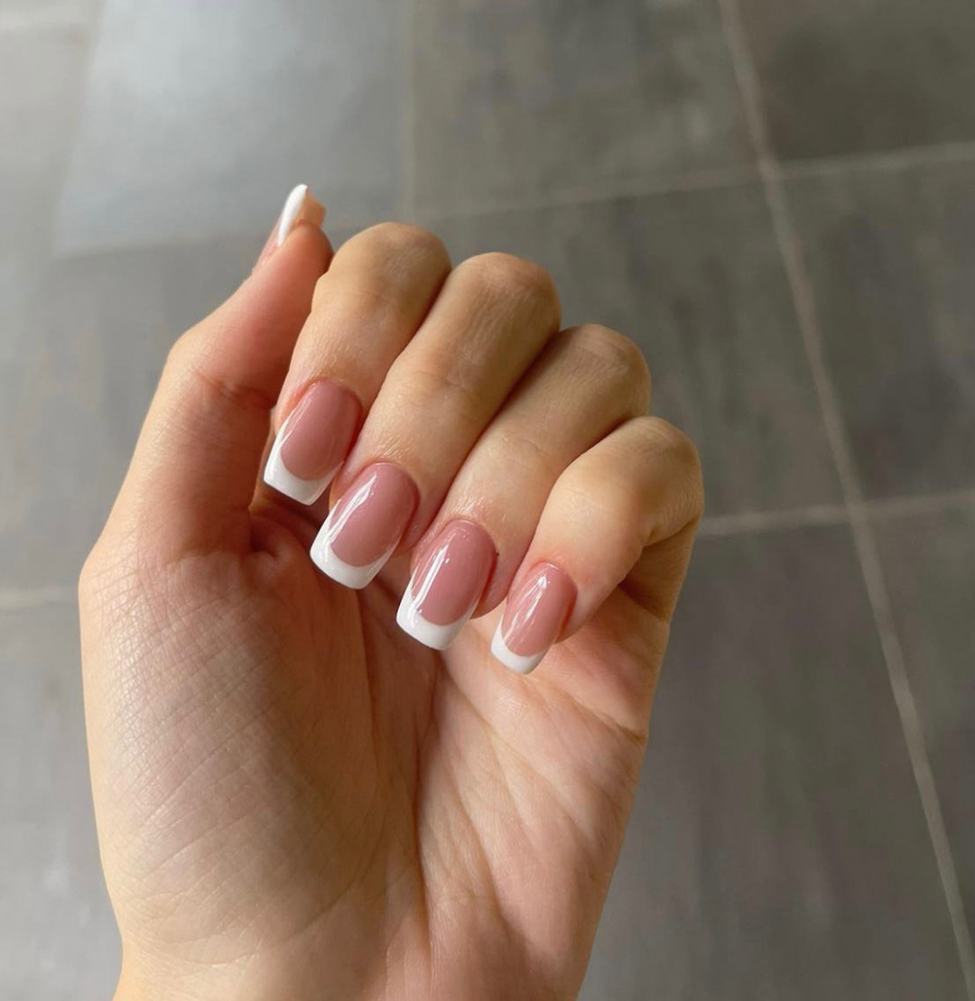 Bibi beauty centar #beograd Ukrašavanje noktiju Izlivanje noktiju + nail art