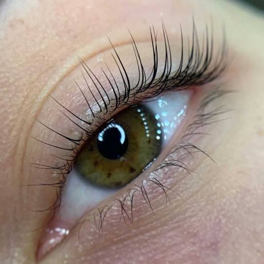Right Beauty #beograd Trepavice Lash lift (bez farbanja)