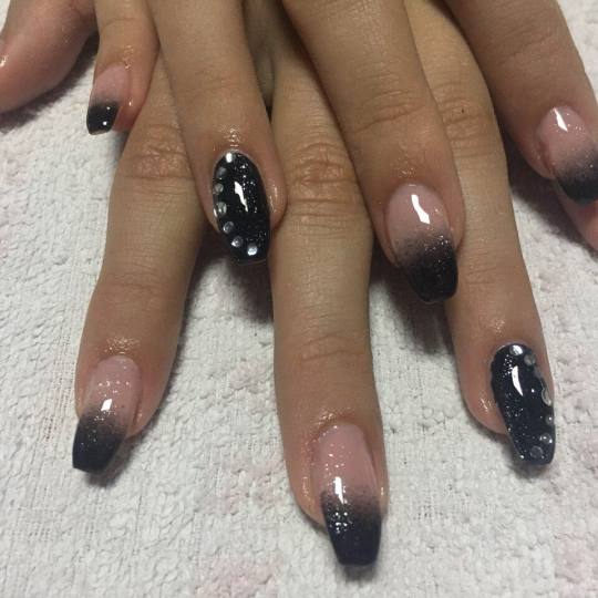 Studio Lady #beograd Izlivanje noktiju Irena Izlivanje noktiju gelom