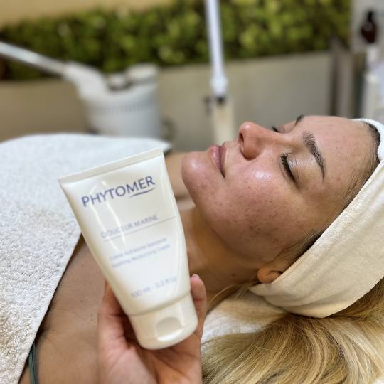 Iva Beauty Lab #beograd Tretman lica Higijenski tretman lica dubinskog čišćenja Phytomer je franc