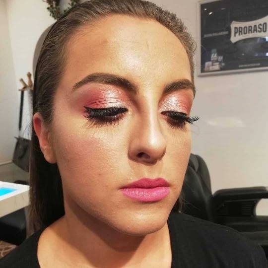Xtreme #beograd Make-up / šminkanje Profesionalno šminkanje Profesionalno šminkanje + veštačke 