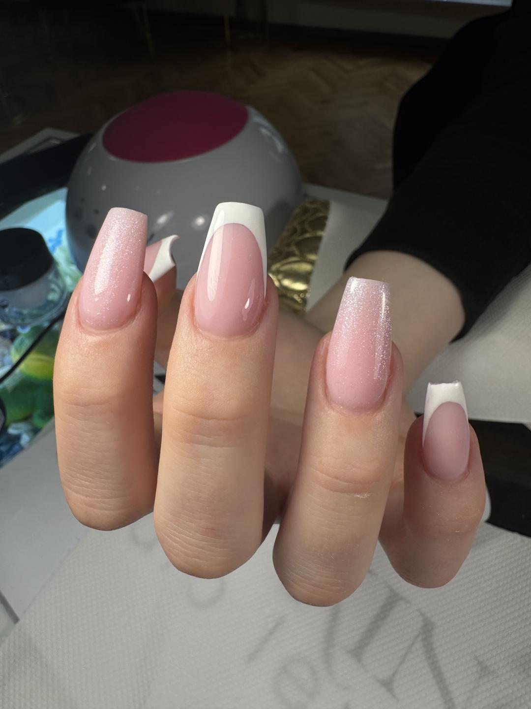 Izlivanje noktiju gelom + frenč - S dužina - Lion King, Beograd Izlivanje noktiju Nokti Izlivanje noktiju, Beograd, Vukov spomenik, Đeram