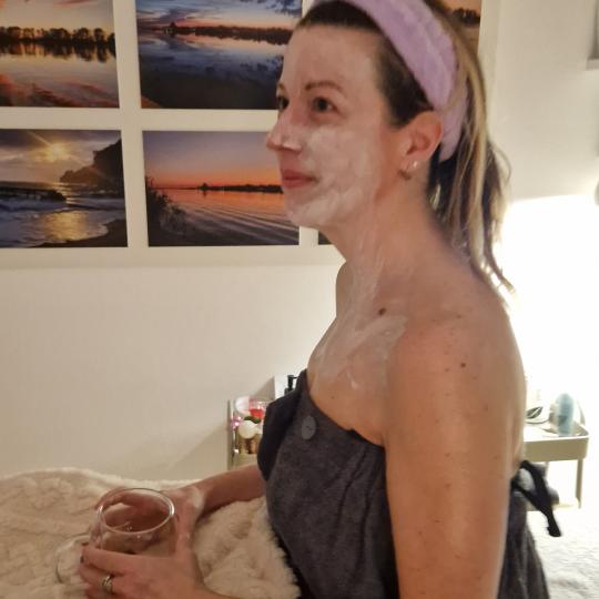 Glow Holistic Studio #beograd Hijaluronski tretmani lica Aqua Phyt's tretman 75 min Tretman dub