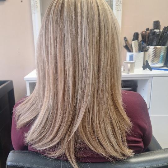 Exclusive by Daca #pancevo Pramenovi Pramenovi - kosa srednje dužine