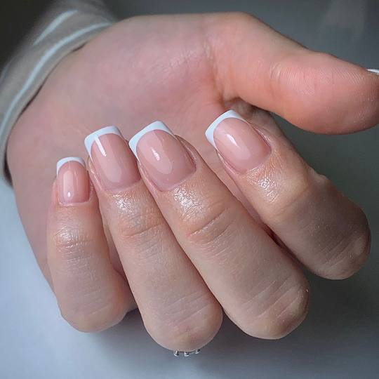 44. Beauty Concept #beograd Manikir Kombinovani manikir + rubber baza - M dužina