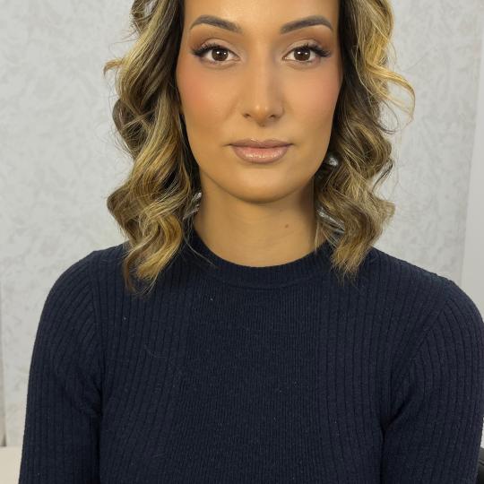 Artist Alex Studio #nis Make-up / šminkanje Profesionalno šminkanje + veštačke trepavice