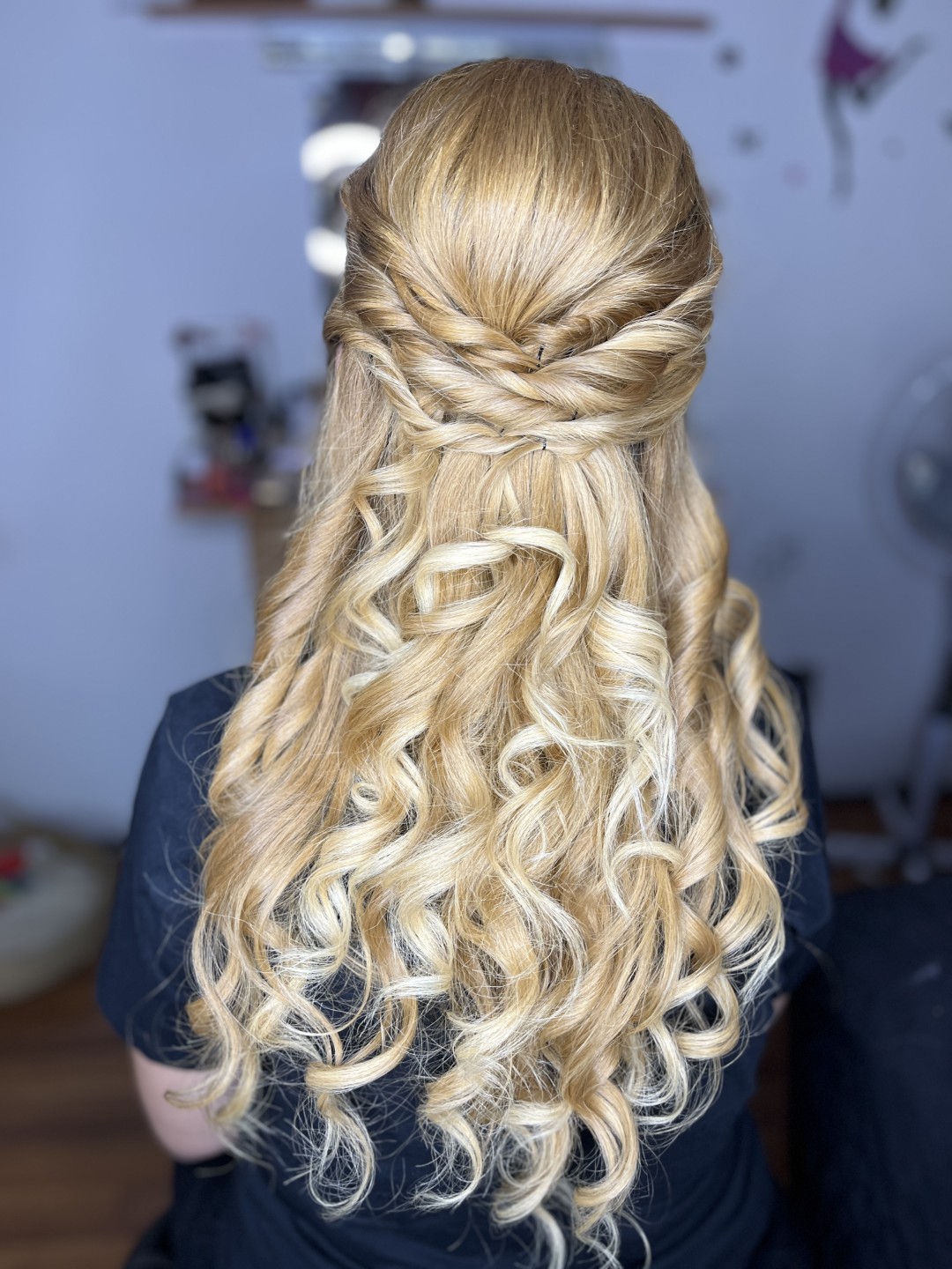 Golden beauty by Mimi #nis Uvijanje, lokne i talasi Talasi na presu - duga kosa