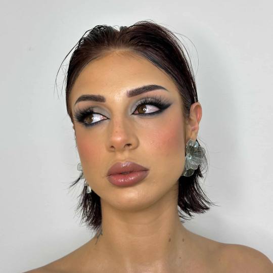Sanya Makeup #nis Make-up / šminkanje Profesionalno šminkanje + veštačke trepavice