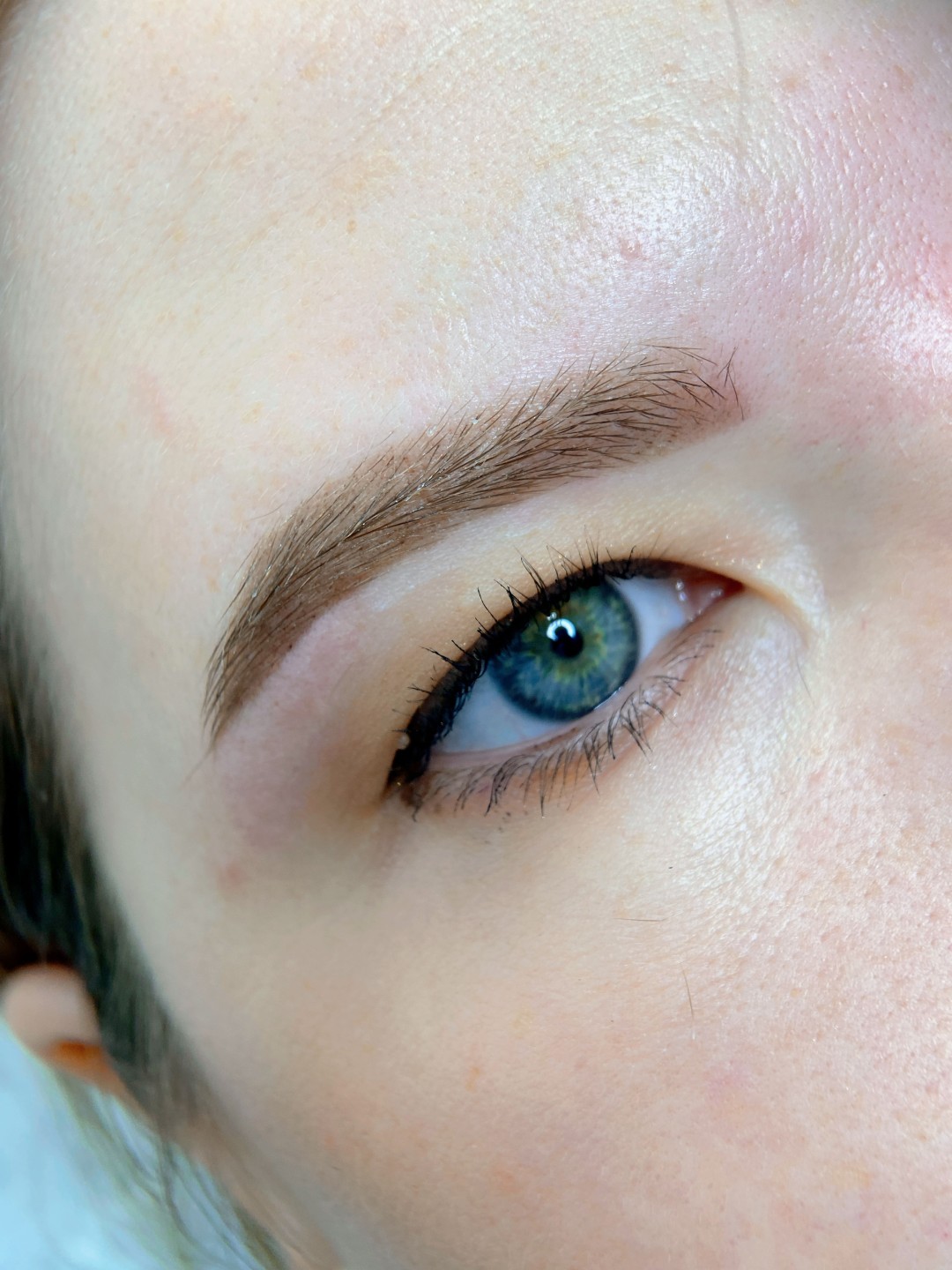 Studio O #novisad Obrve Oblikovanje obrva - korekcija + arhitektura + farbanje