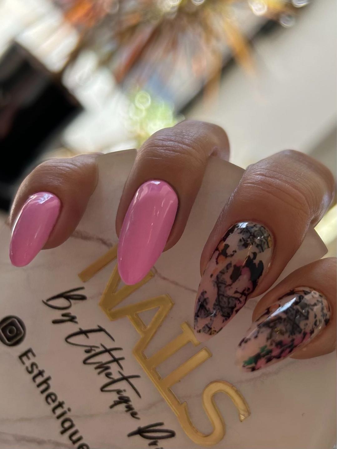 Izlivanje noktiju gelom - L dužina - Esthetique Privé, Beograd Izlivanje noktiju Nokti Izlivanje noktiju, Beograd, Centar, Stari grad, Dorćol