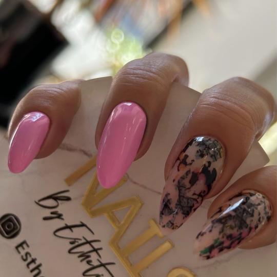 Esthetique Privé #beograd Izlivanje noktiju Izlivanje noktiju gelom - L dužina Nokti