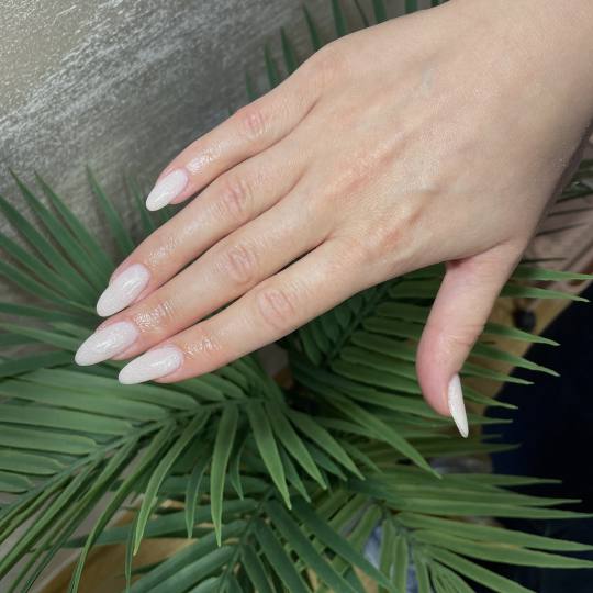 Beauty room Zvezdara #beograd Izlivanje noktiju Korekcija izlivanja noktiju gelom - M dužina