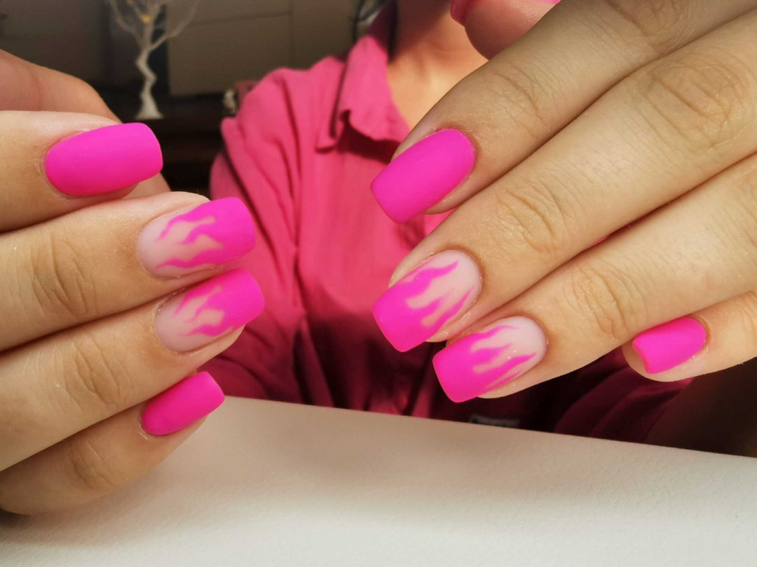 D&D Beauty Center #beograd Ojačavanje noktiju Ojačavanje prirodnih noktiju - gel lak