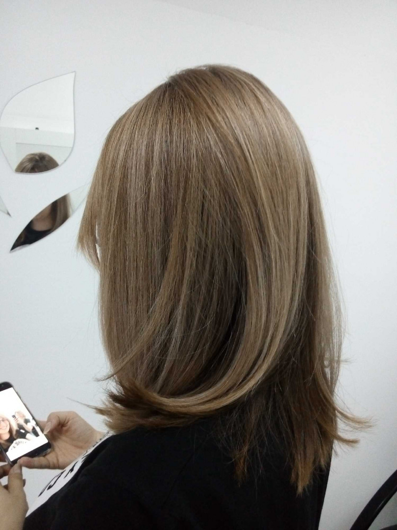 Hairrific #novisad Pramenovi Pramenovi blanšem + preliv + feniranje - kosa srednje dužine / ekstra gusta kratka kosa