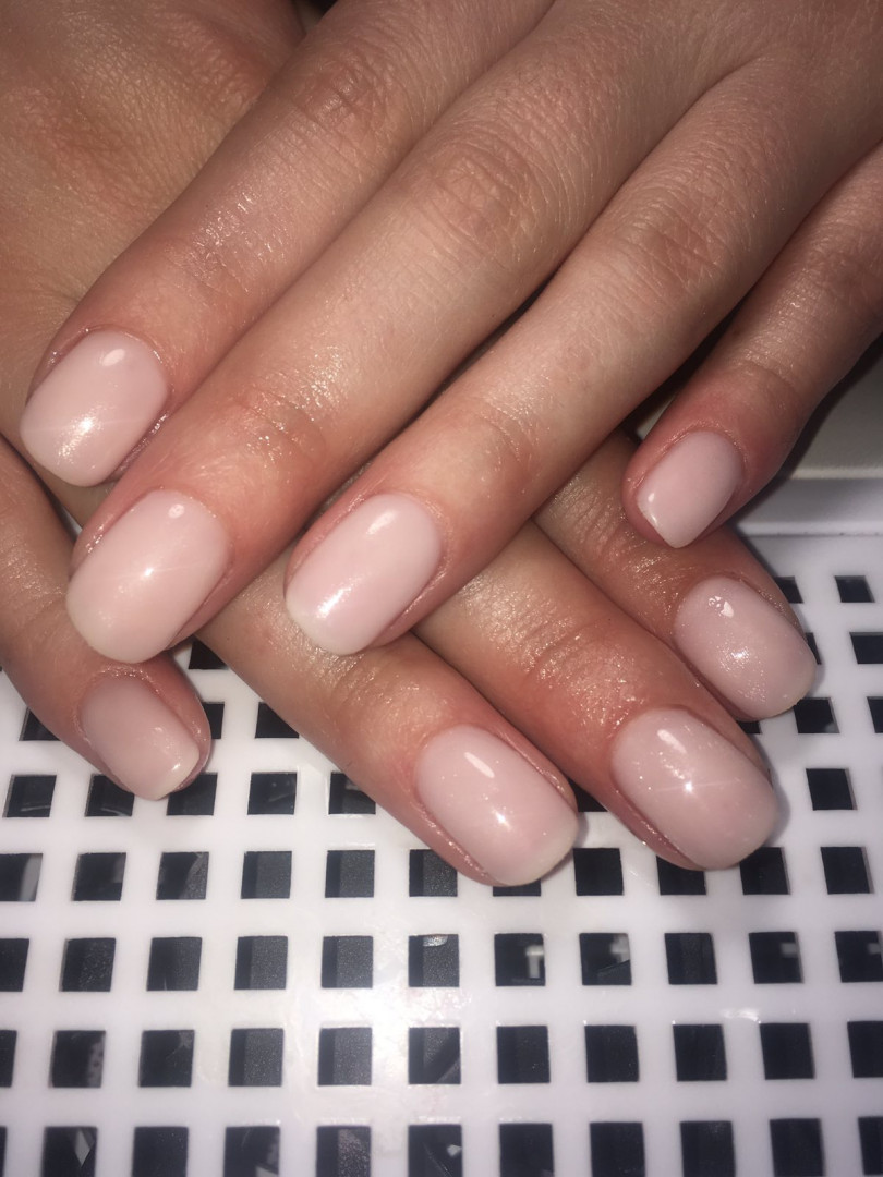 Salon Klinik #beograd Gel lak Ruski manikir + gel lak - S dužina
