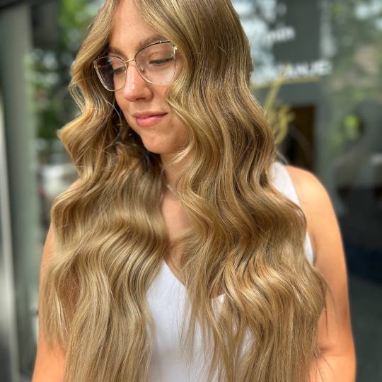 Nega i lepota NS 1 #novisad Pramenovi Balayage paket: pramenovi + preliv + BOTOX + šišanje + fenir